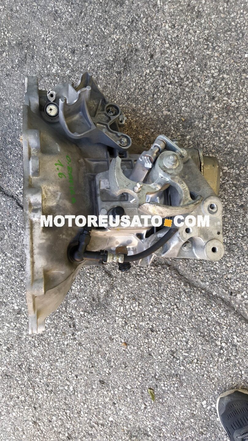 OPEL ZAFIRA B 1.6 METANO CAMBIO MECCANICO