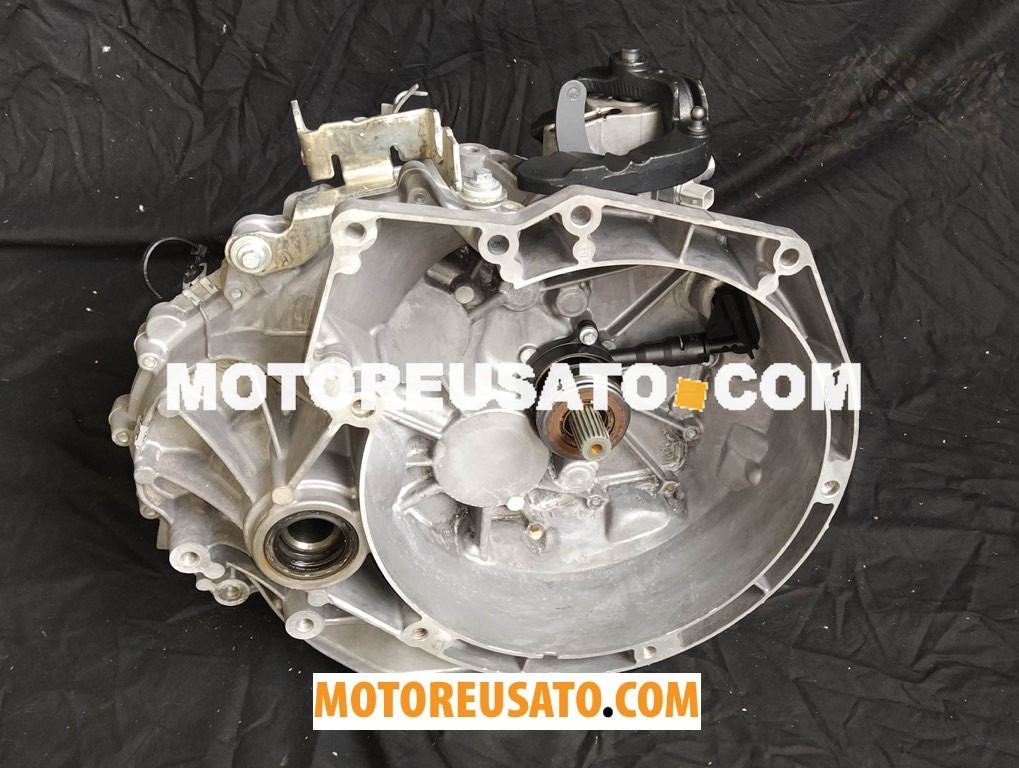 Cambio Ford C-Max III T1DA Focus III AV6R-7002-GG T1DA