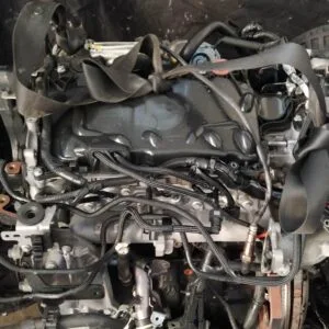 Nissan Motore M9R  G 832