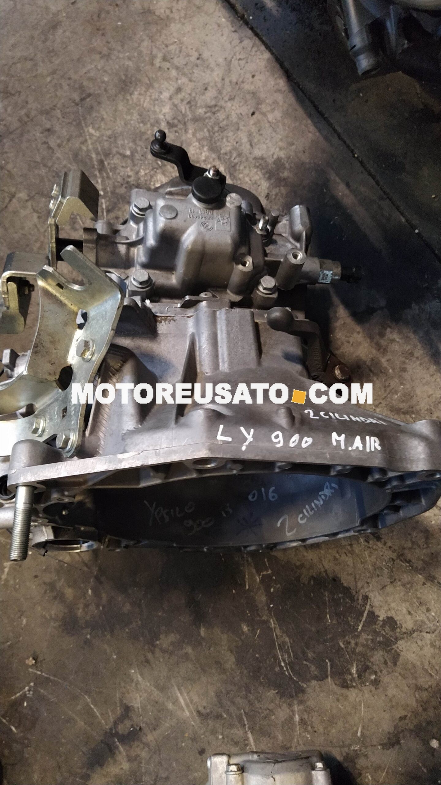 Cambio Lancia Y 900air