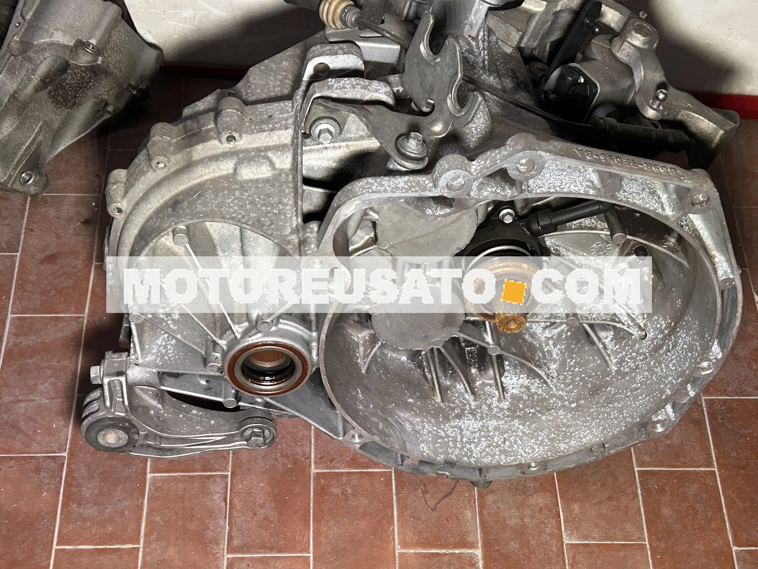 DV6R-7002-LCA cambio per FORD TOURNEO CONNECT 1.6 TDCI